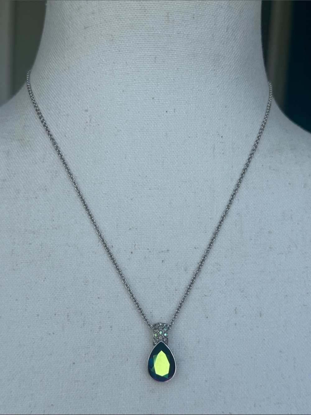 Swarovski- Kristallwelten teardrop pendant necklace from Austria. NWOT